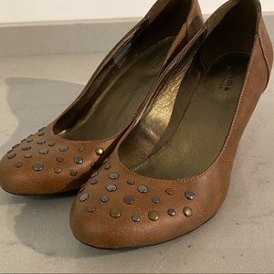 Wedges shoes (never worn)